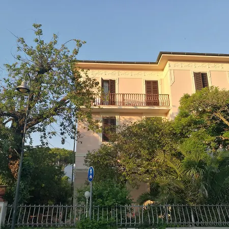 La Fonte Hotell Marina di Pietrasanta