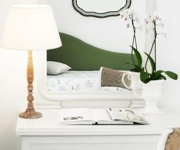 Готель La Fonte Марина-ді-П'єтразанта